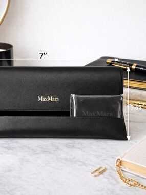 Max Mara black eyeglass case with cleaning cloth, new, sleek minimalist designer